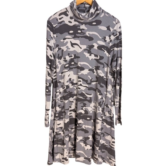 Mudpie Dresses & Skirts - Mudpie Camouflage Print Turtleneck Swing Dress Gray White Black Long Sleeve